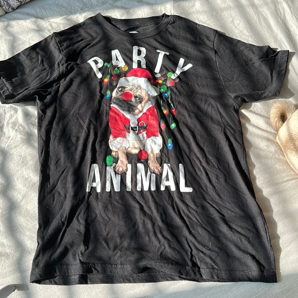 Black Christmas t-shirt with pug